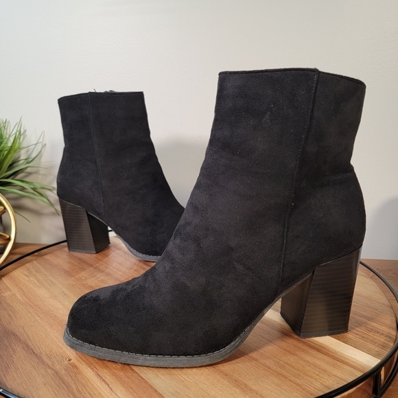 Pierre Dumas Black Vegan Suede Ankle Boots Block heels Size 9 - Picture 7 of 14